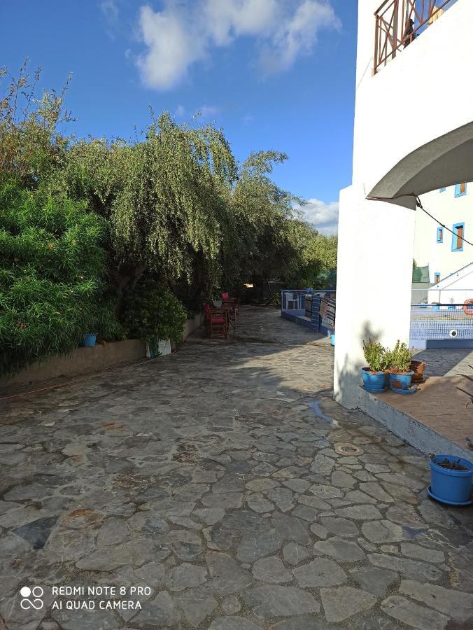 Panormos  Giannis Apartments By Climbing House מראה חיצוני תמונה