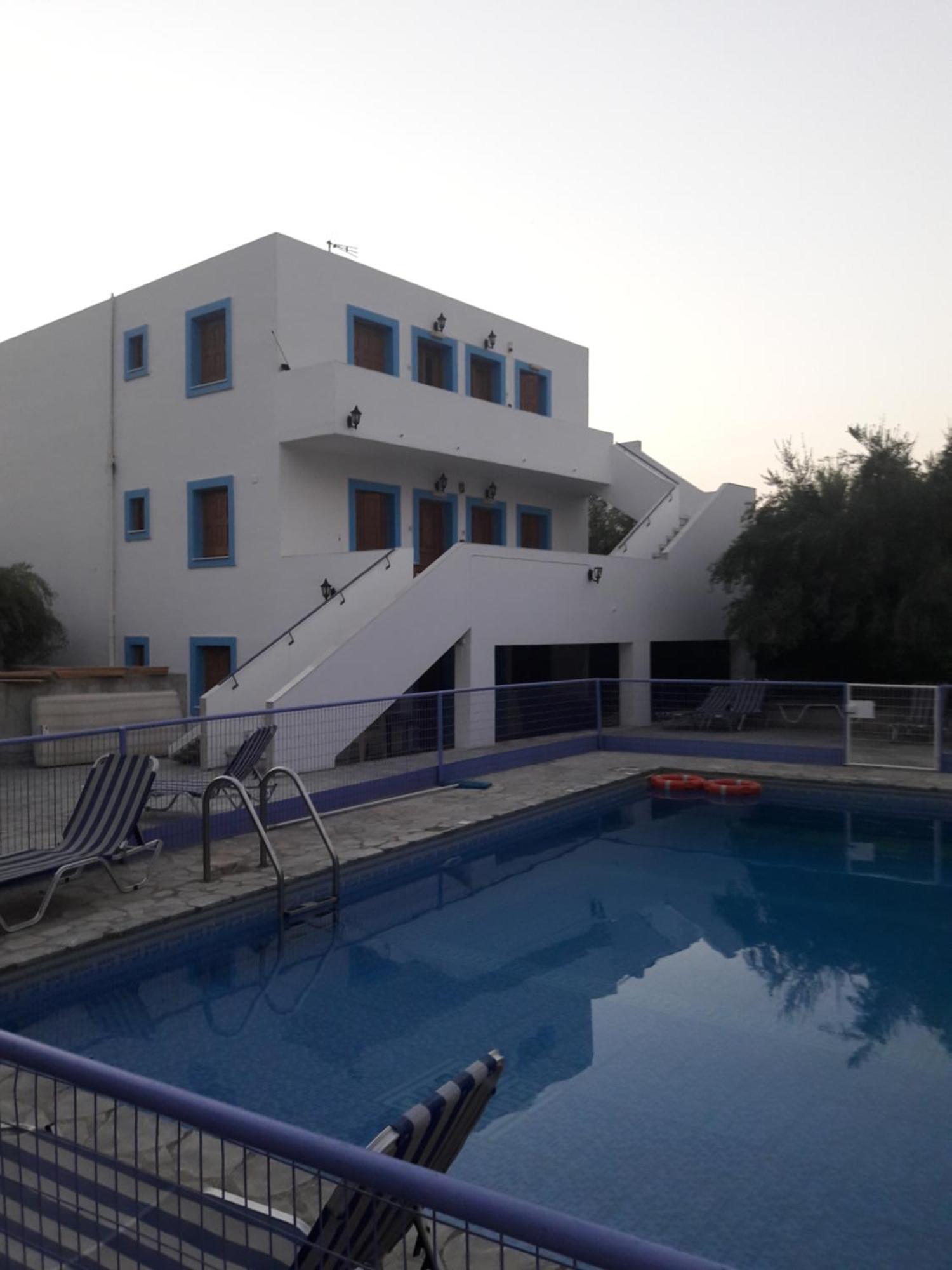 Panormos  Giannis Apartments By Climbing House מראה חיצוני תמונה